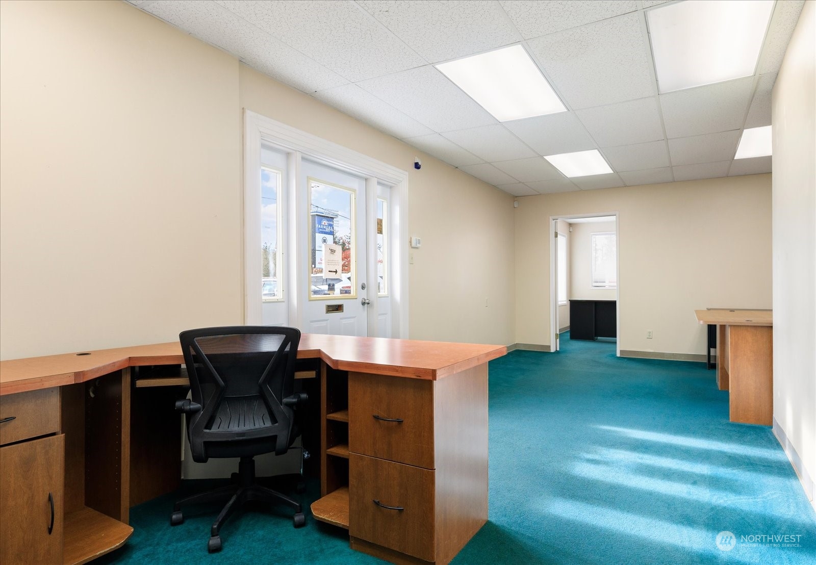 main property photo 14