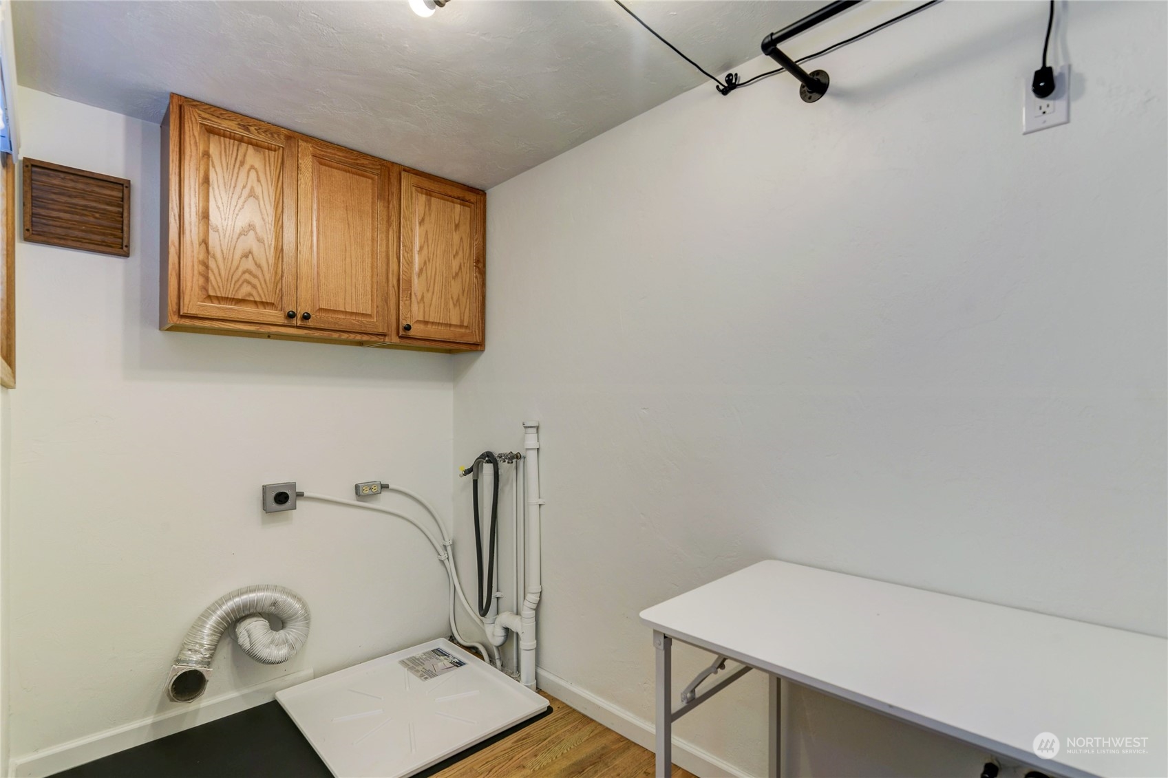 property viewer photo 12