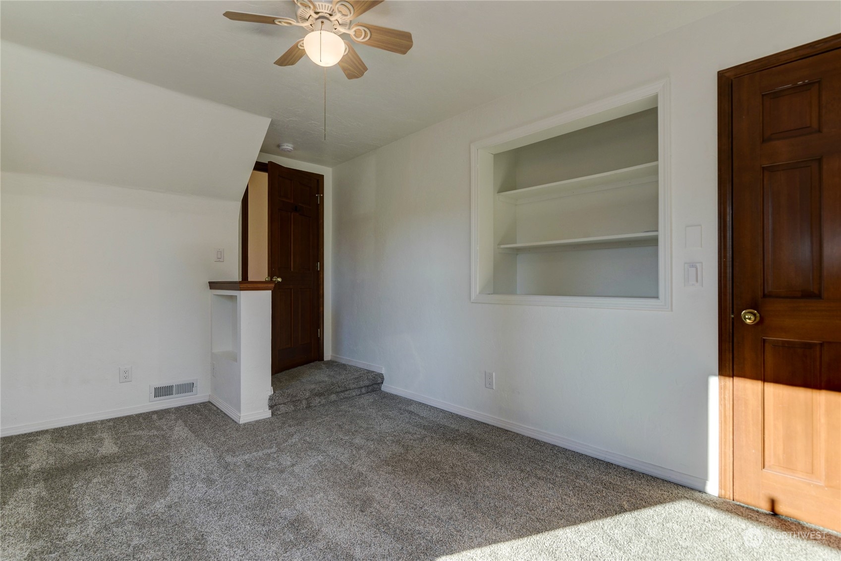 property viewer photo 17