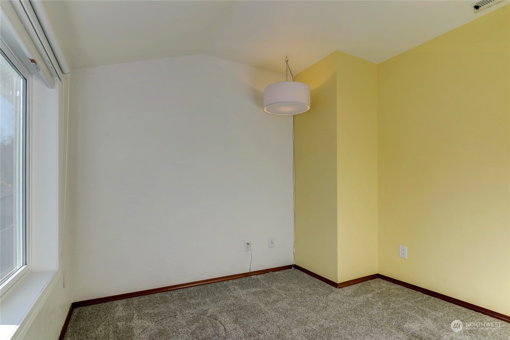 property viewer photo 18