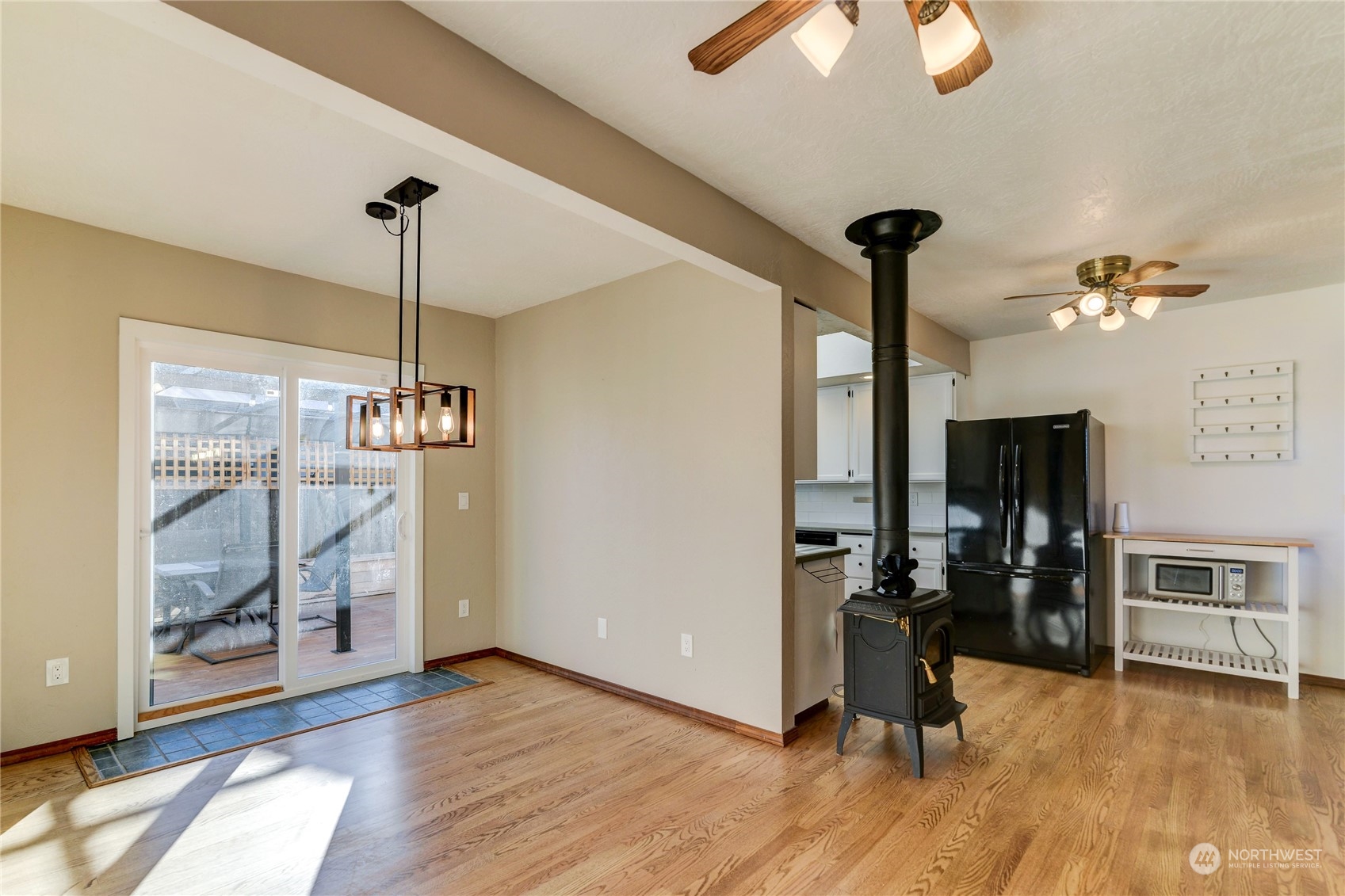 property viewer photo 6
