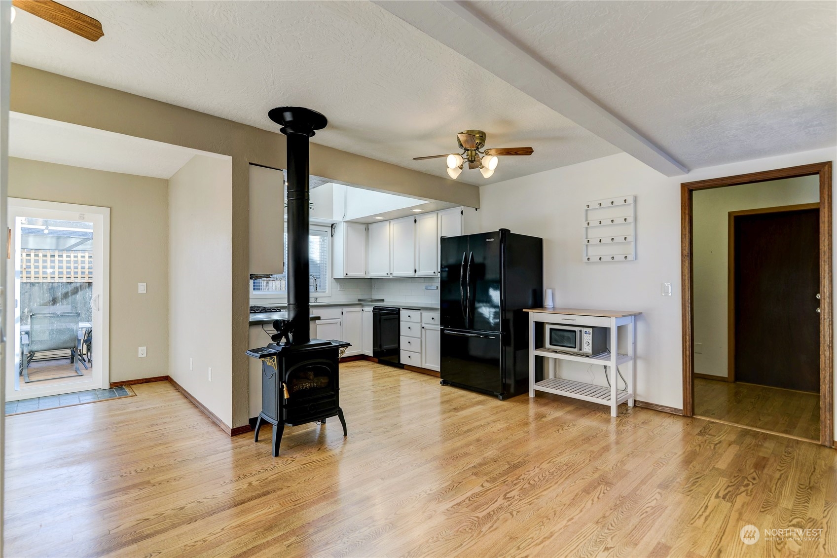 property viewer photo 7