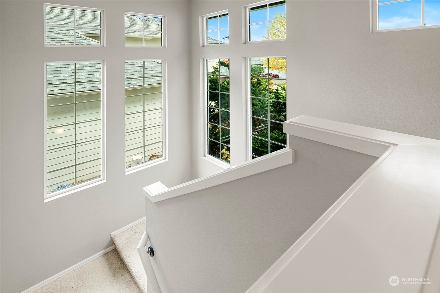 property viewer photo 12