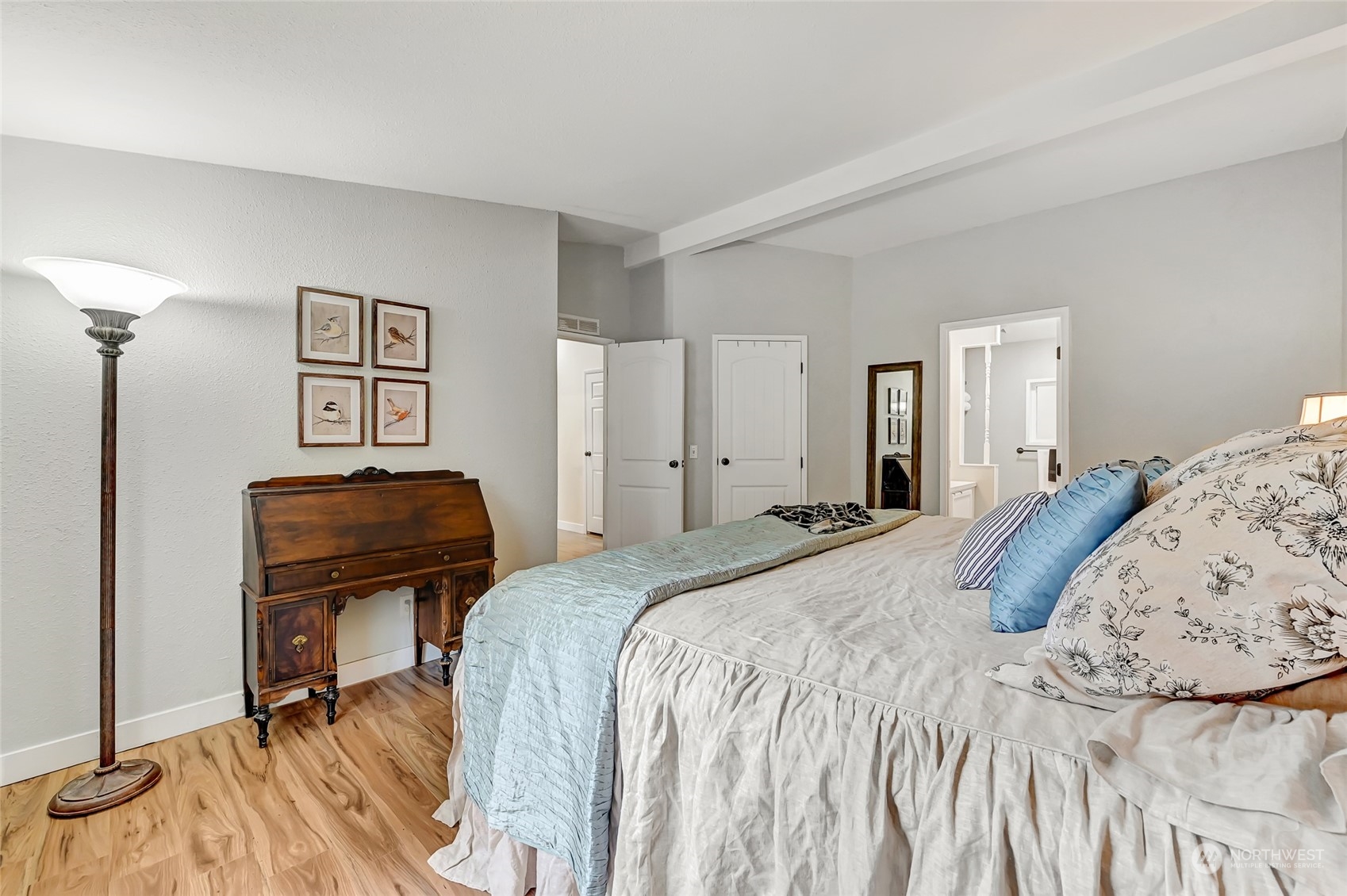 property viewer photo 20