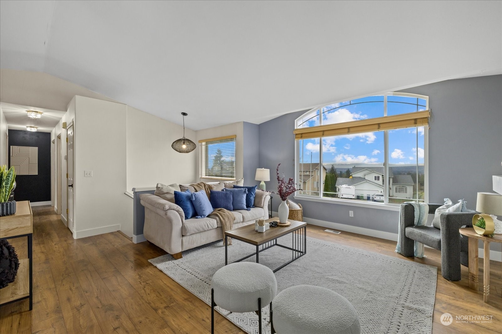 property viewer photo 4