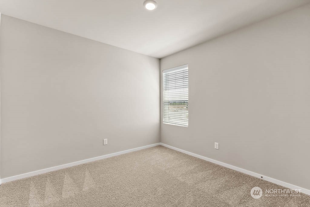 property viewer photo 37