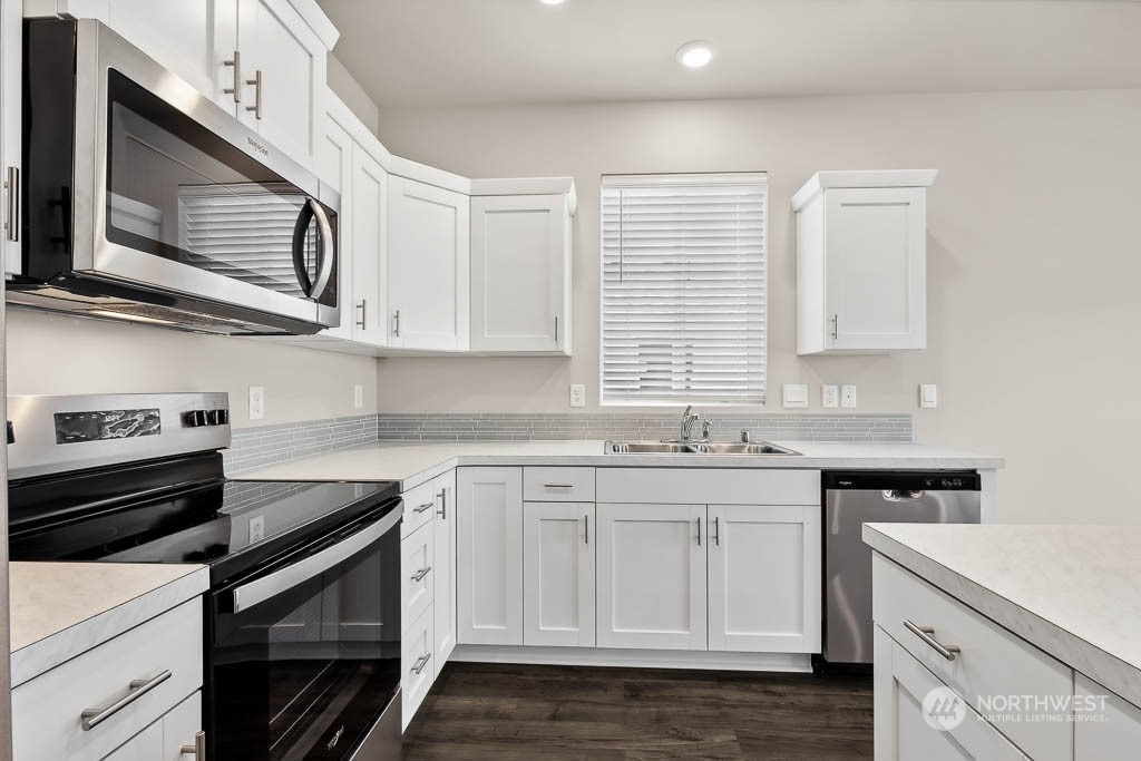 property viewer photo 7