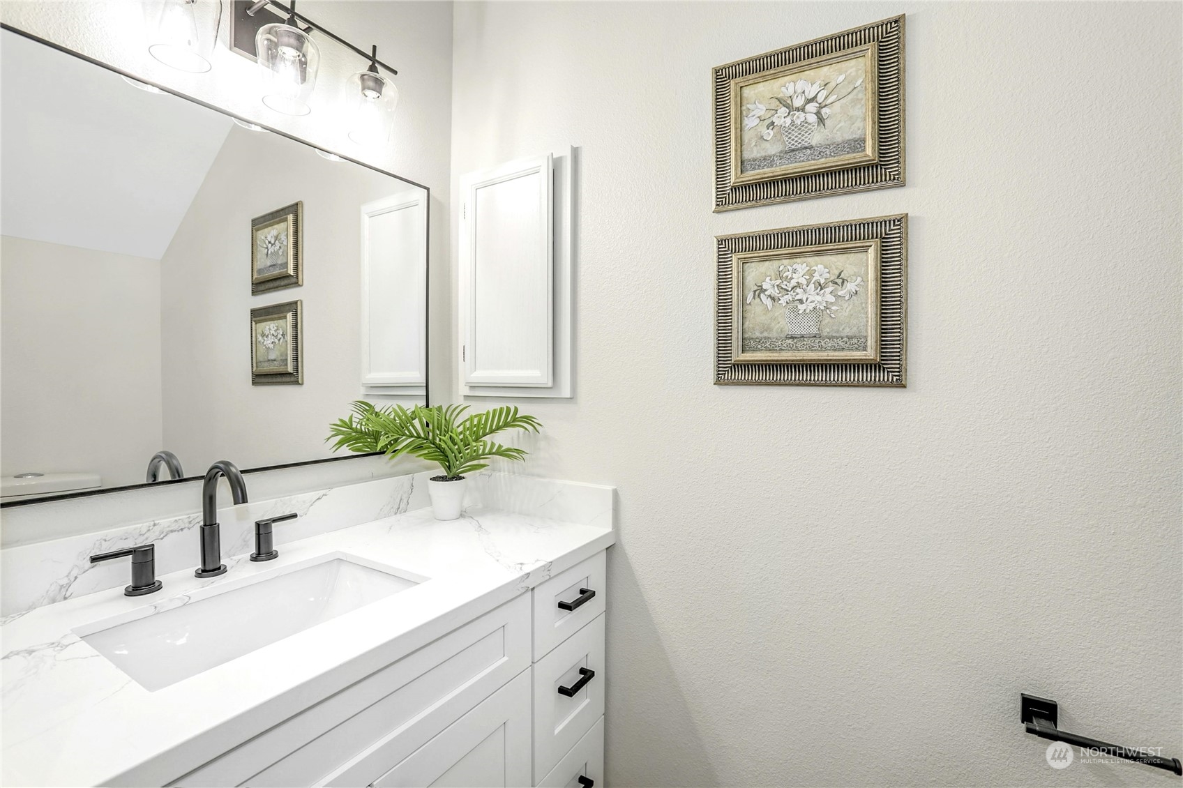 property viewer photo 17