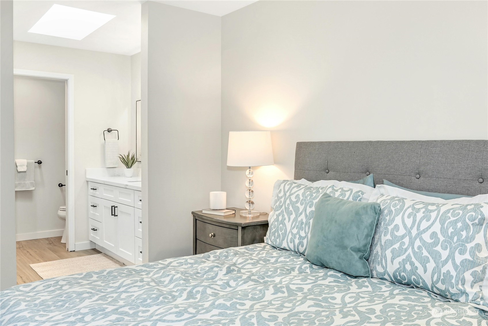 property viewer photo 25