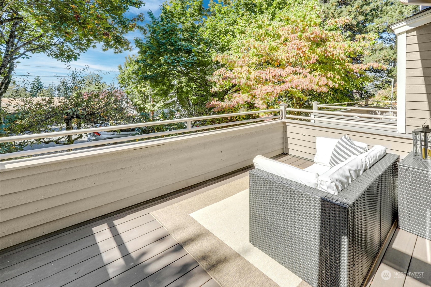 property viewer photo 6