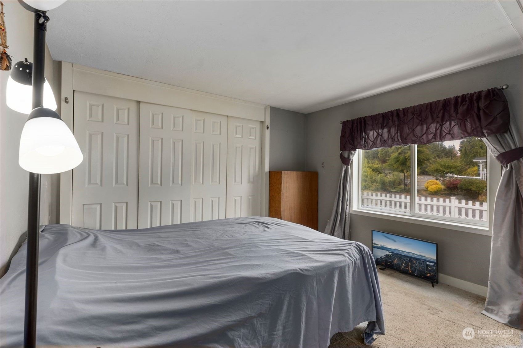 property viewer photo 18