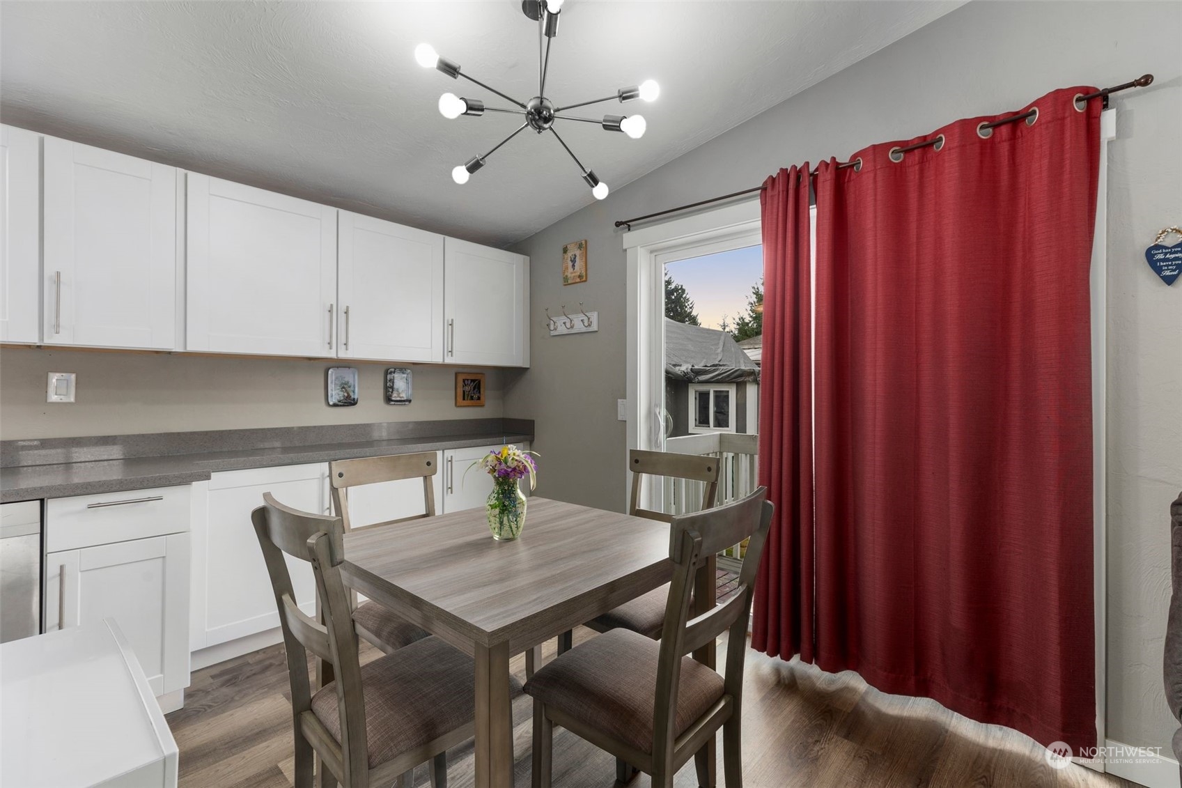 property viewer photo 8