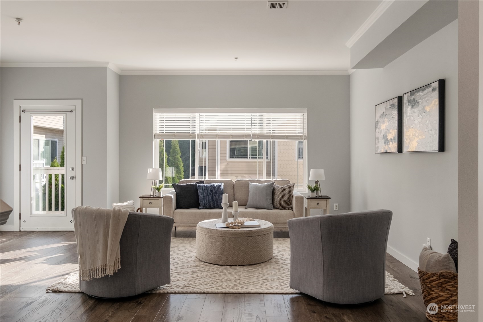 property viewer photo 12