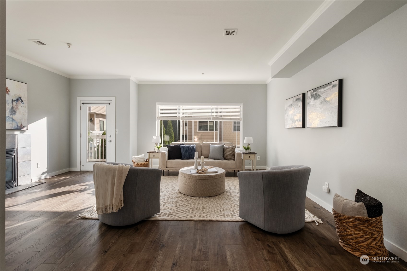 property viewer photo 16