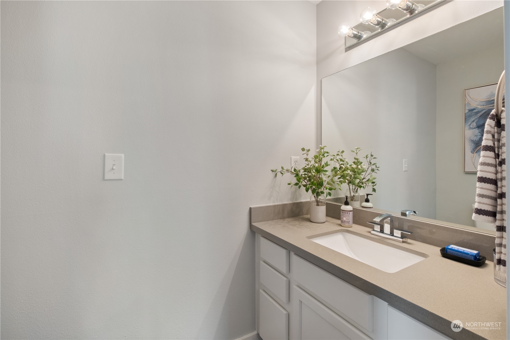property viewer photo 29