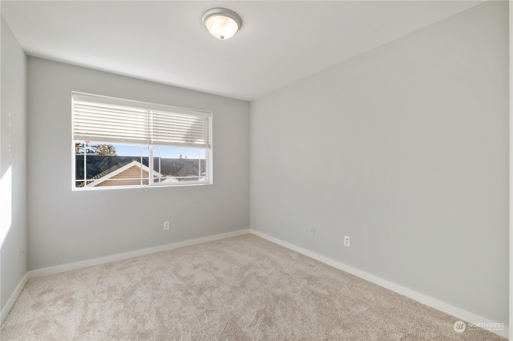 property viewer photo 32