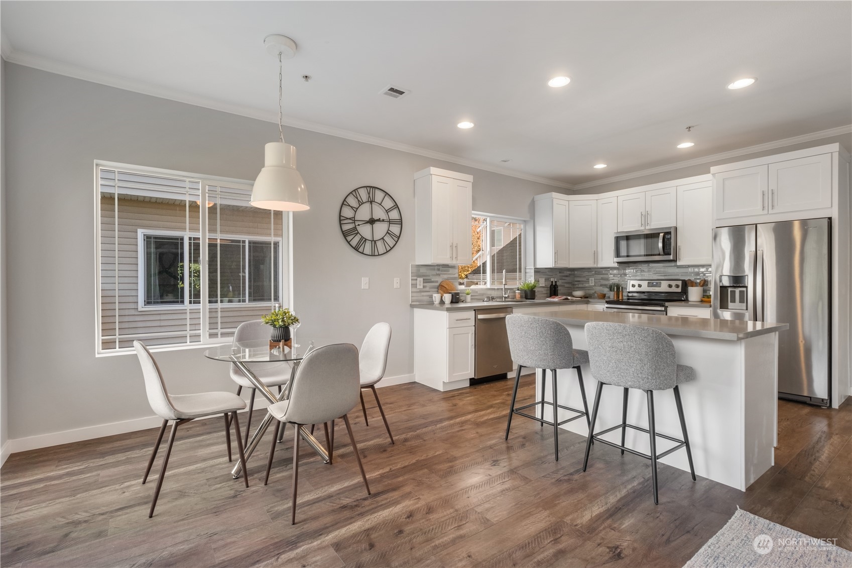 property viewer photo 7