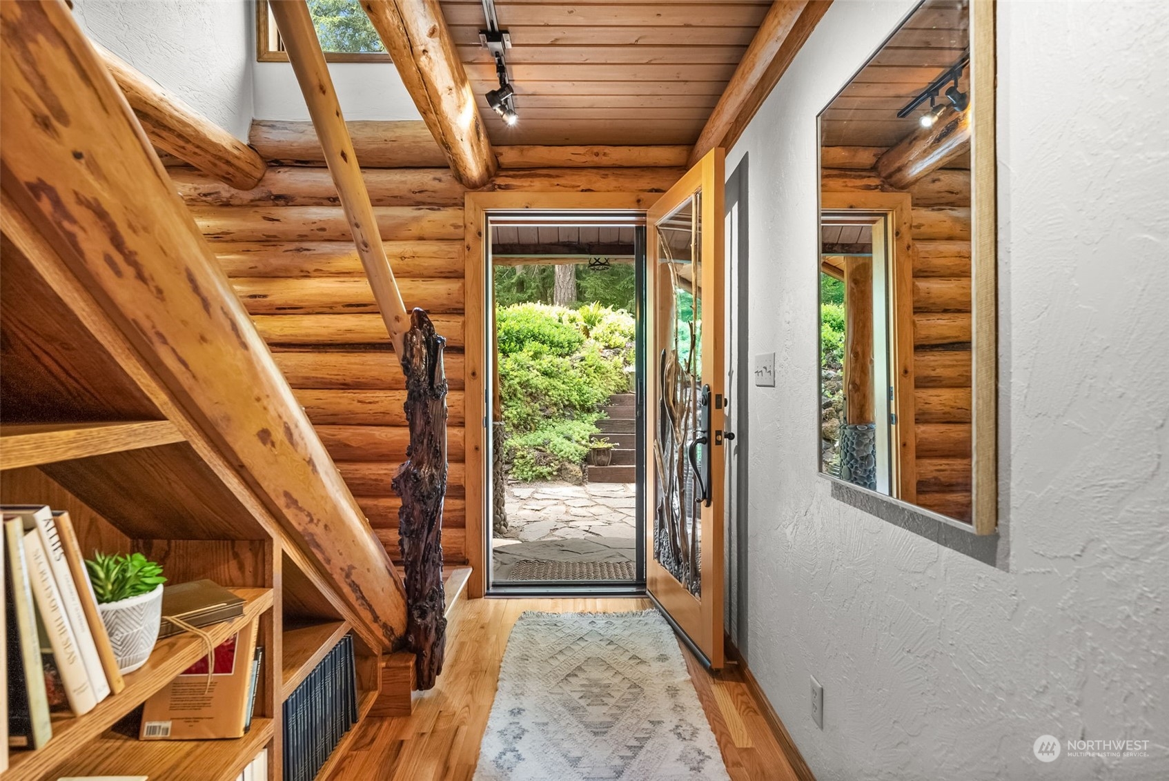 property viewer photo 4