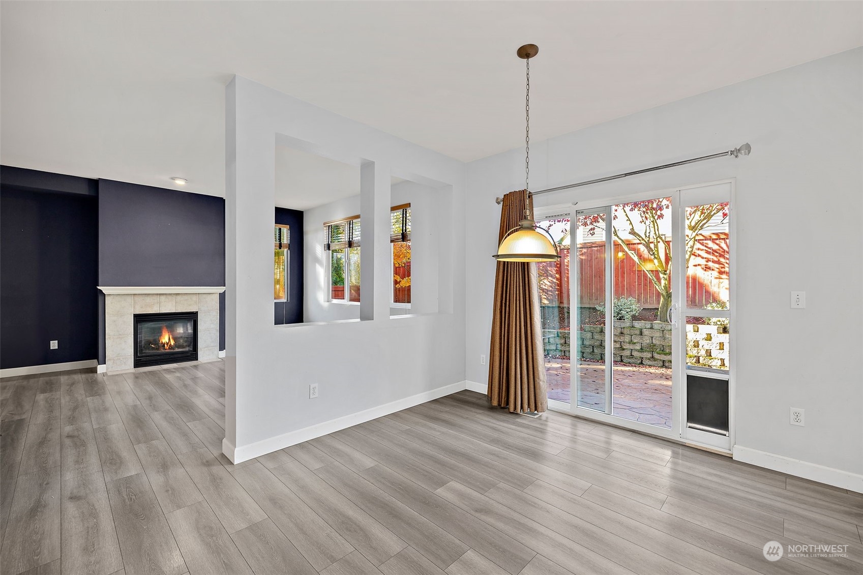 property viewer photo 12