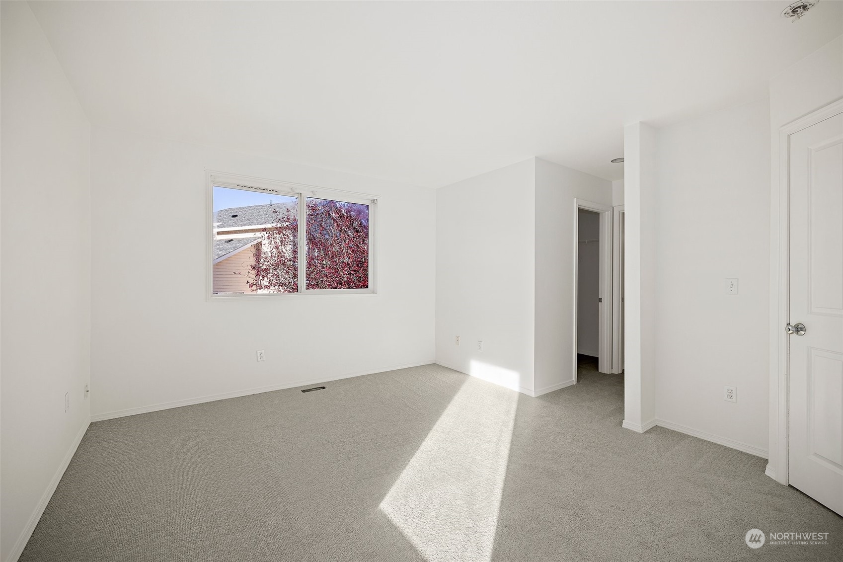 property viewer photo 20