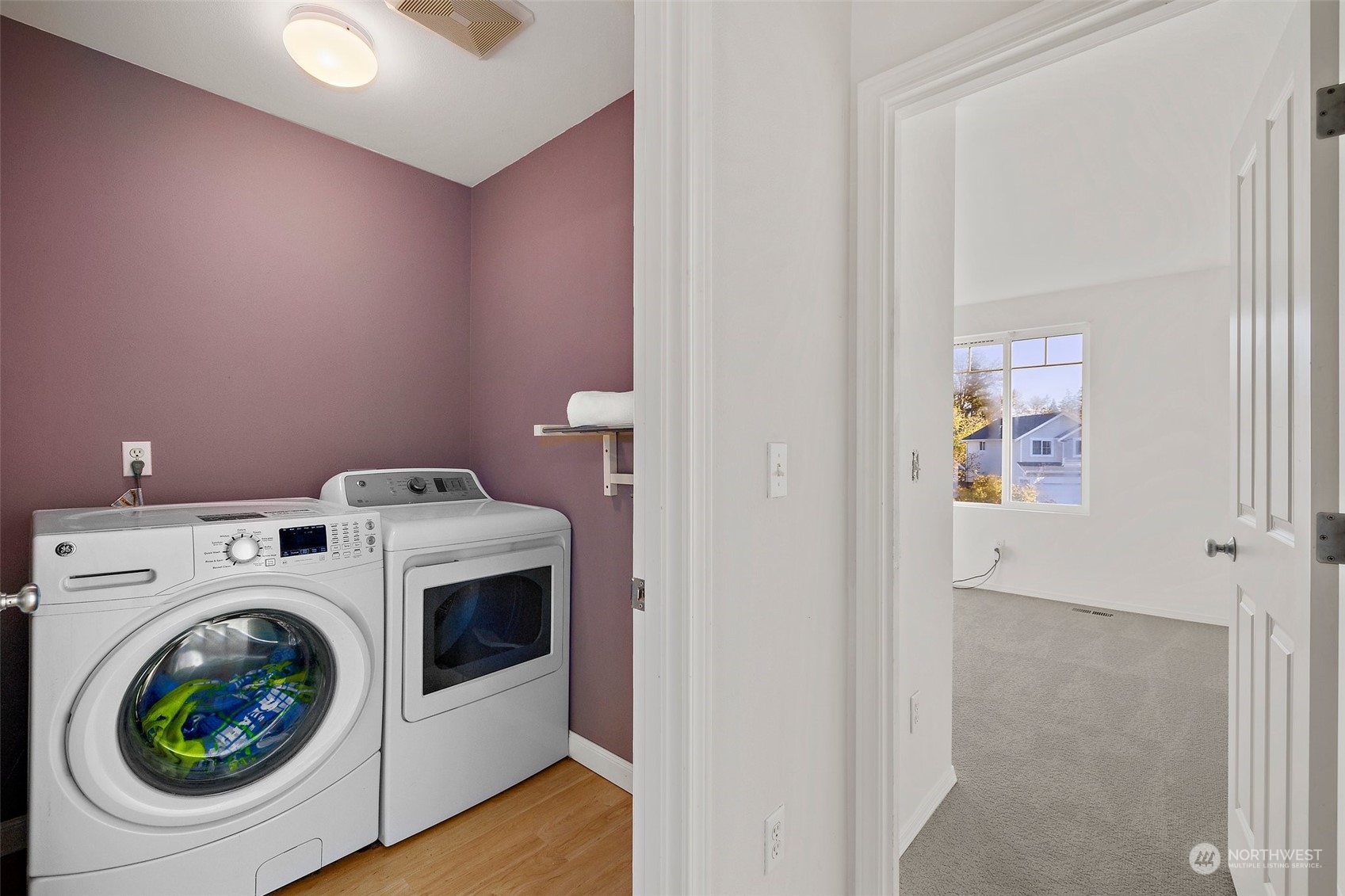 property viewer photo 28