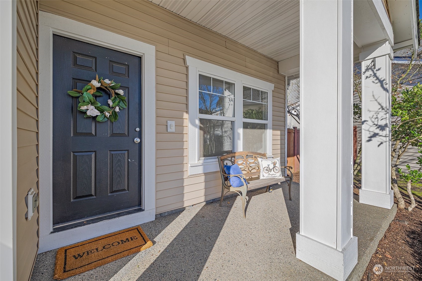 property viewer photo 3