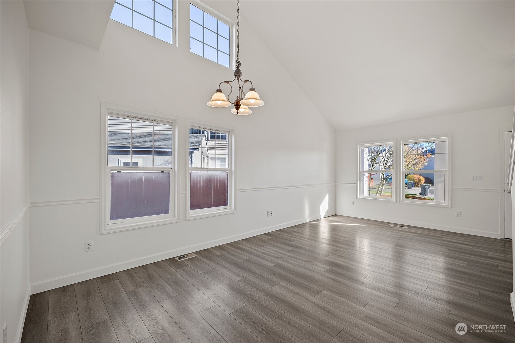 property viewer photo 5
