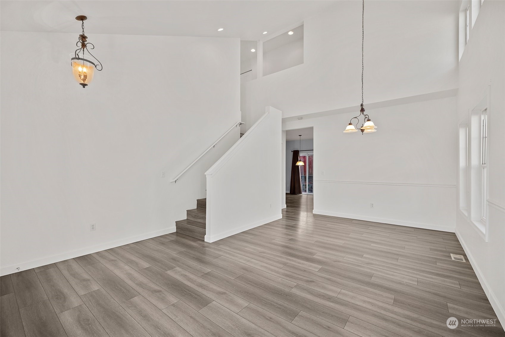 property viewer photo 7