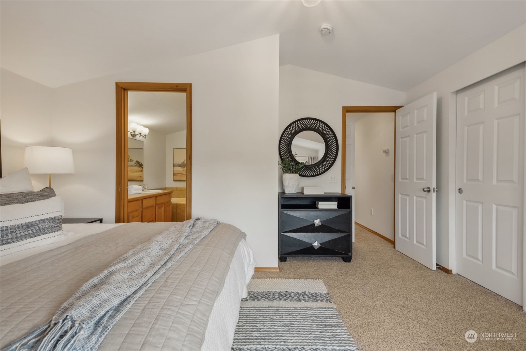 property viewer photo 20