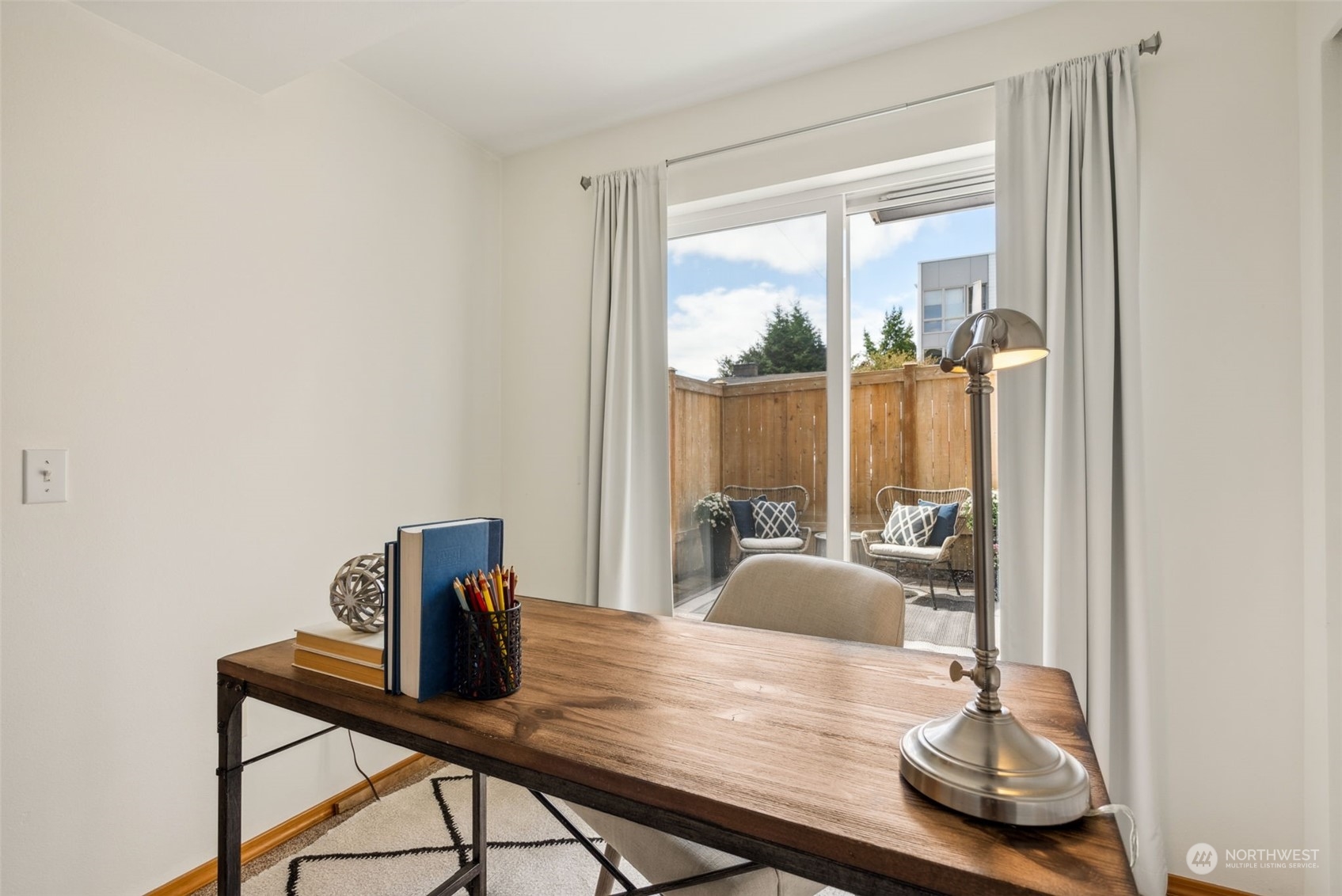 property viewer photo 27