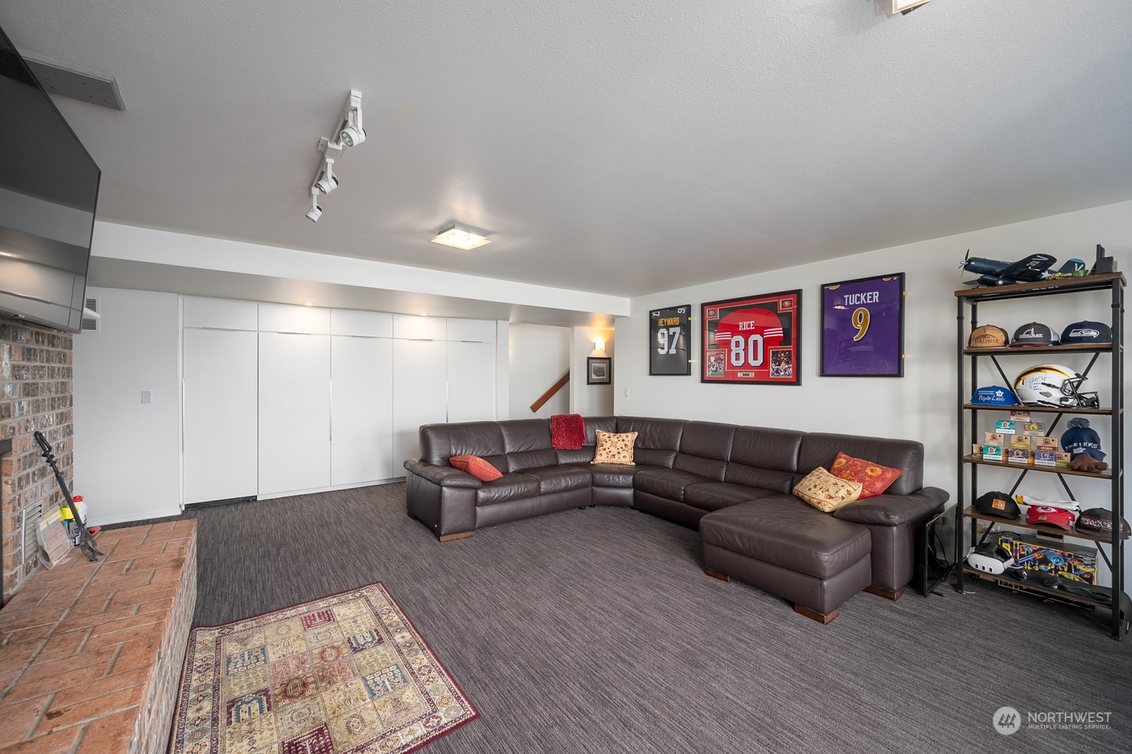 property viewer photo 19