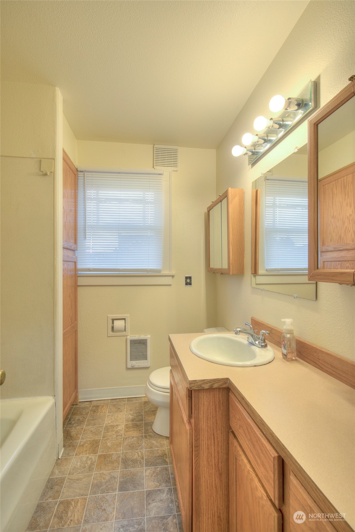 property viewer photo 12