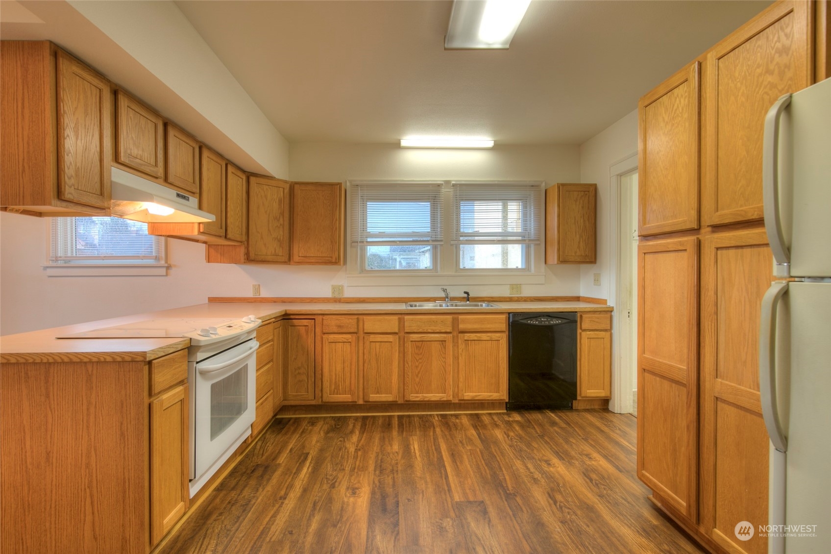 property viewer photo 5