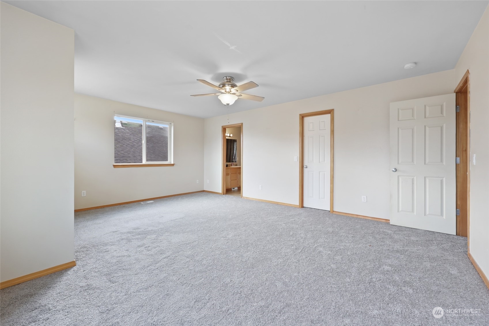 property viewer photo 24