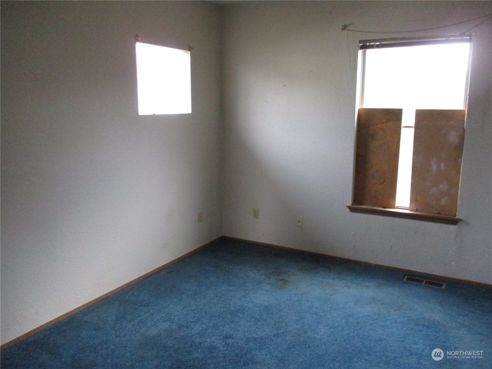 property viewer photo 7