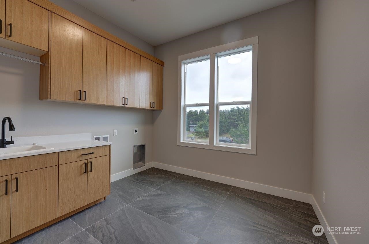 property viewer photo 29