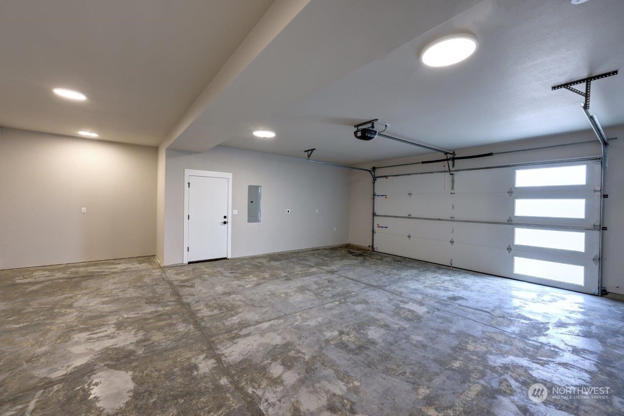 property viewer photo 37