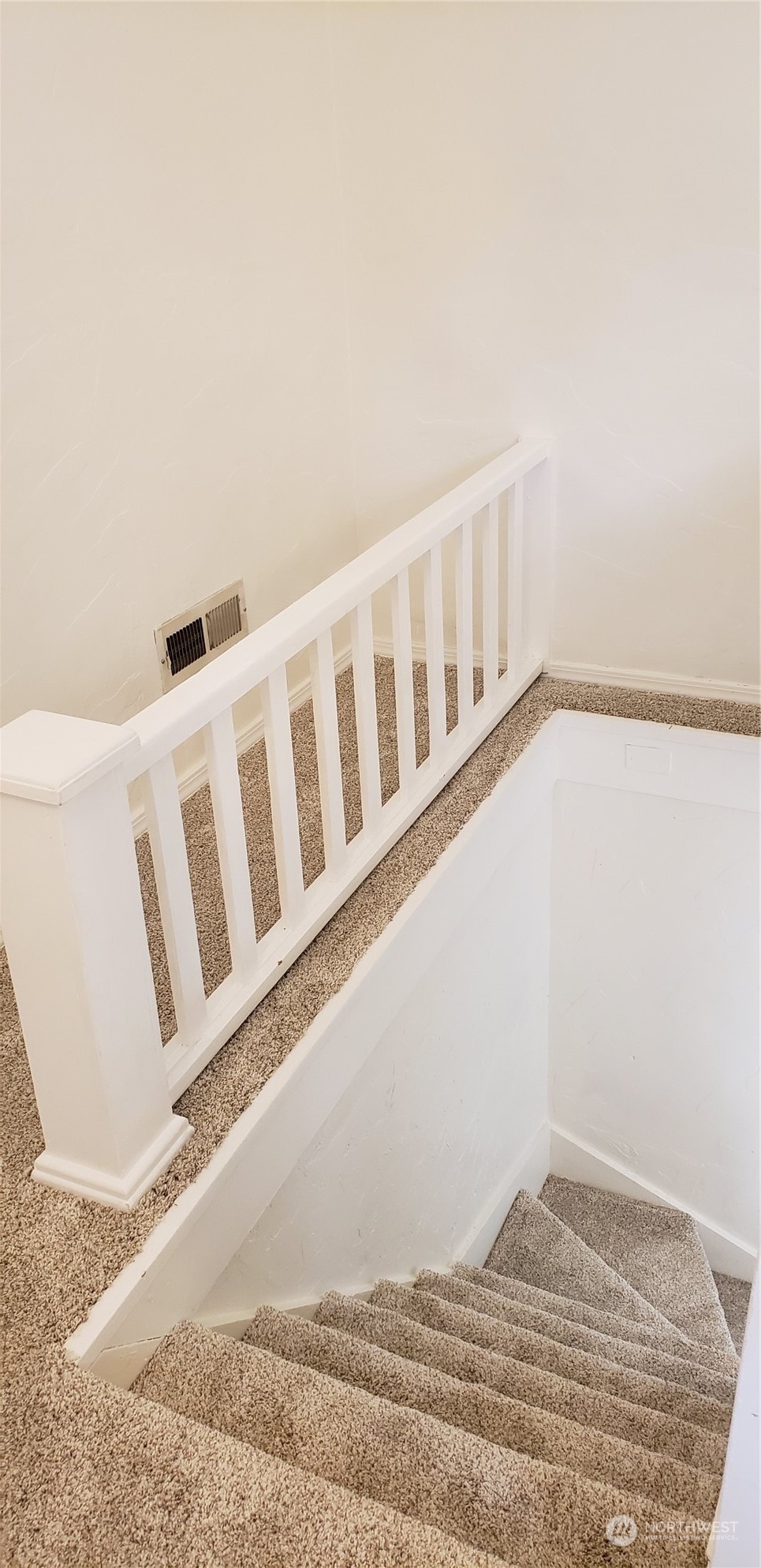 property viewer photo 10