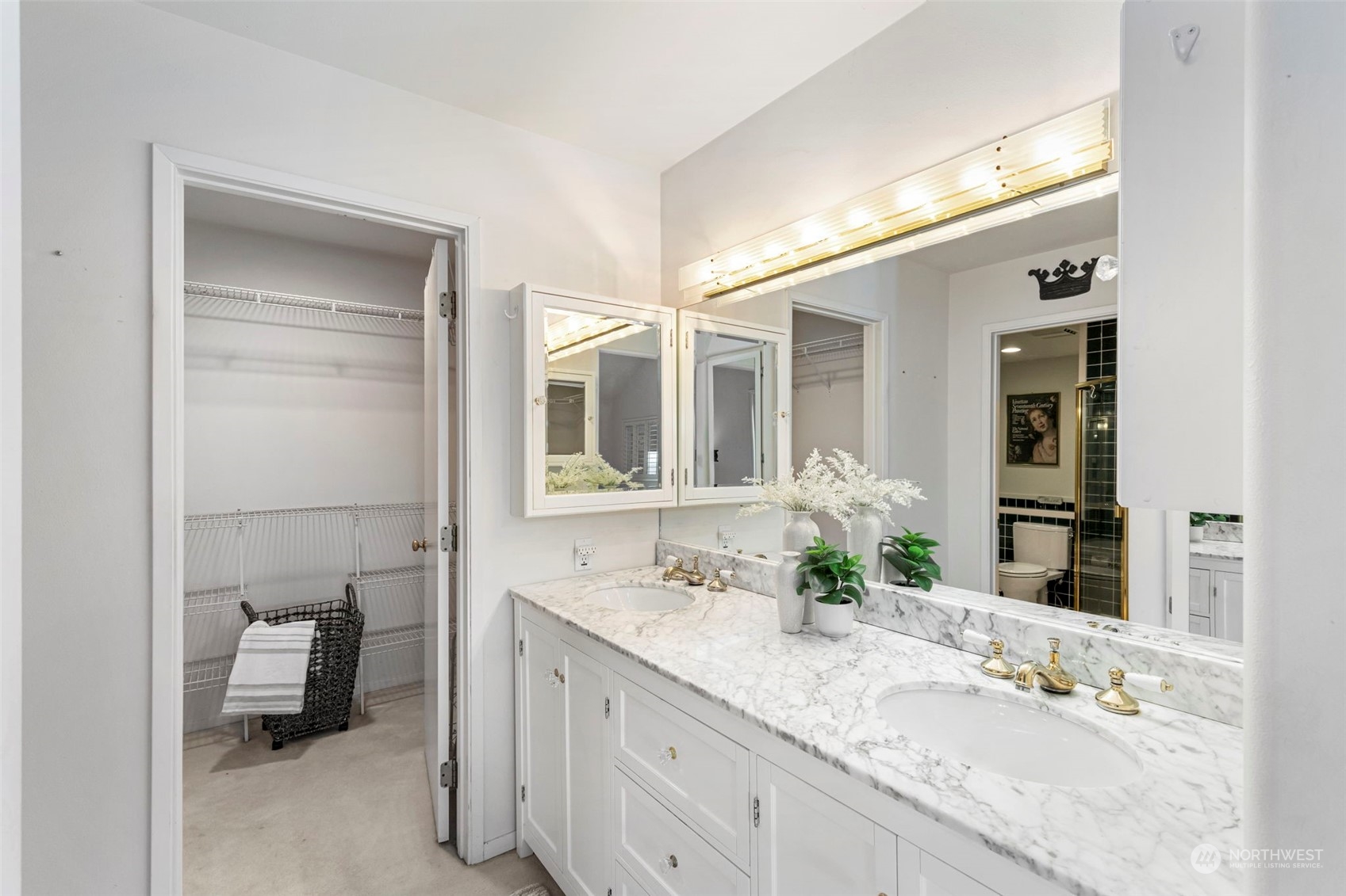 property viewer photo 26