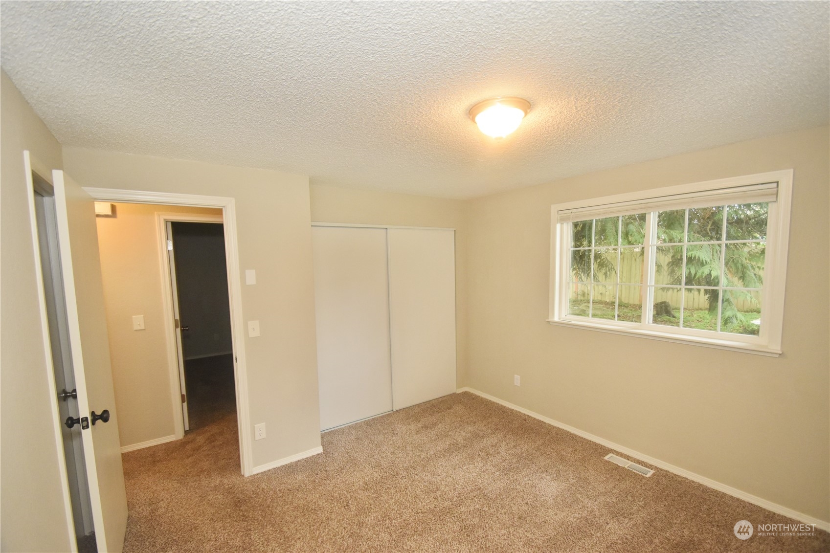 property viewer photo 14