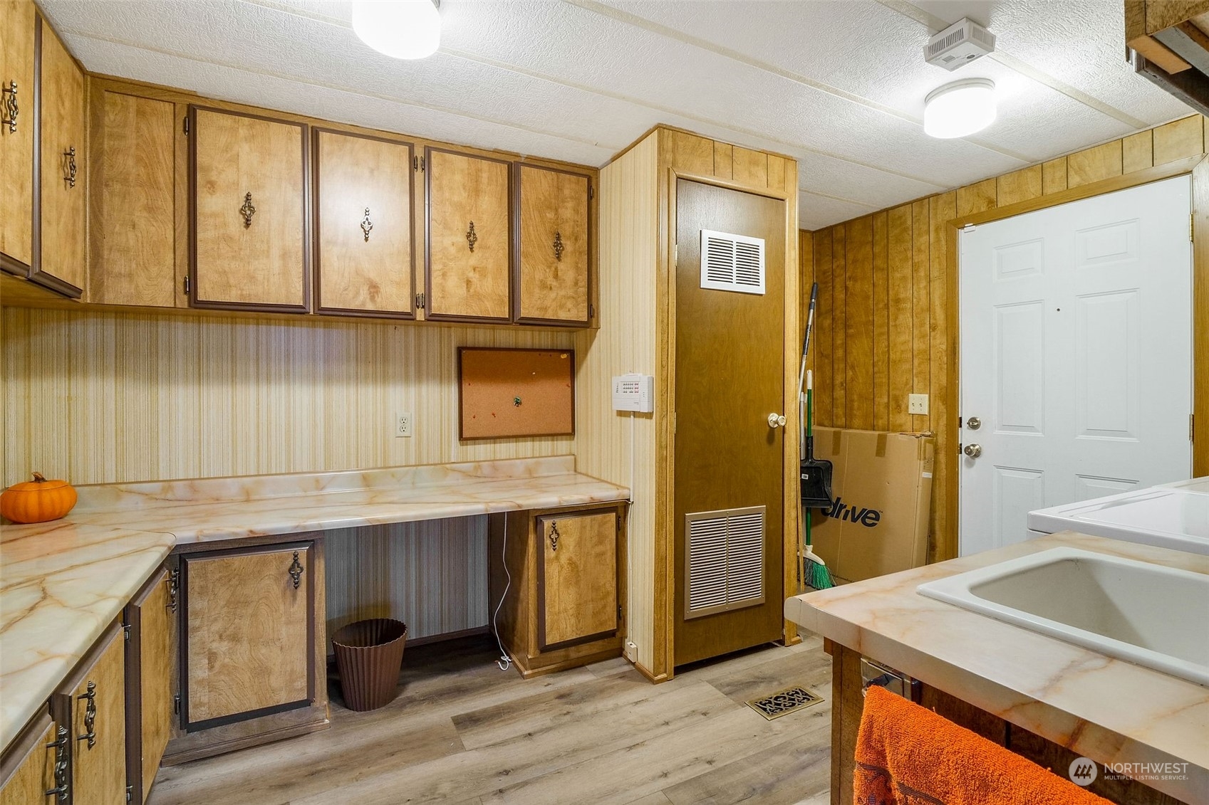 property viewer photo 26