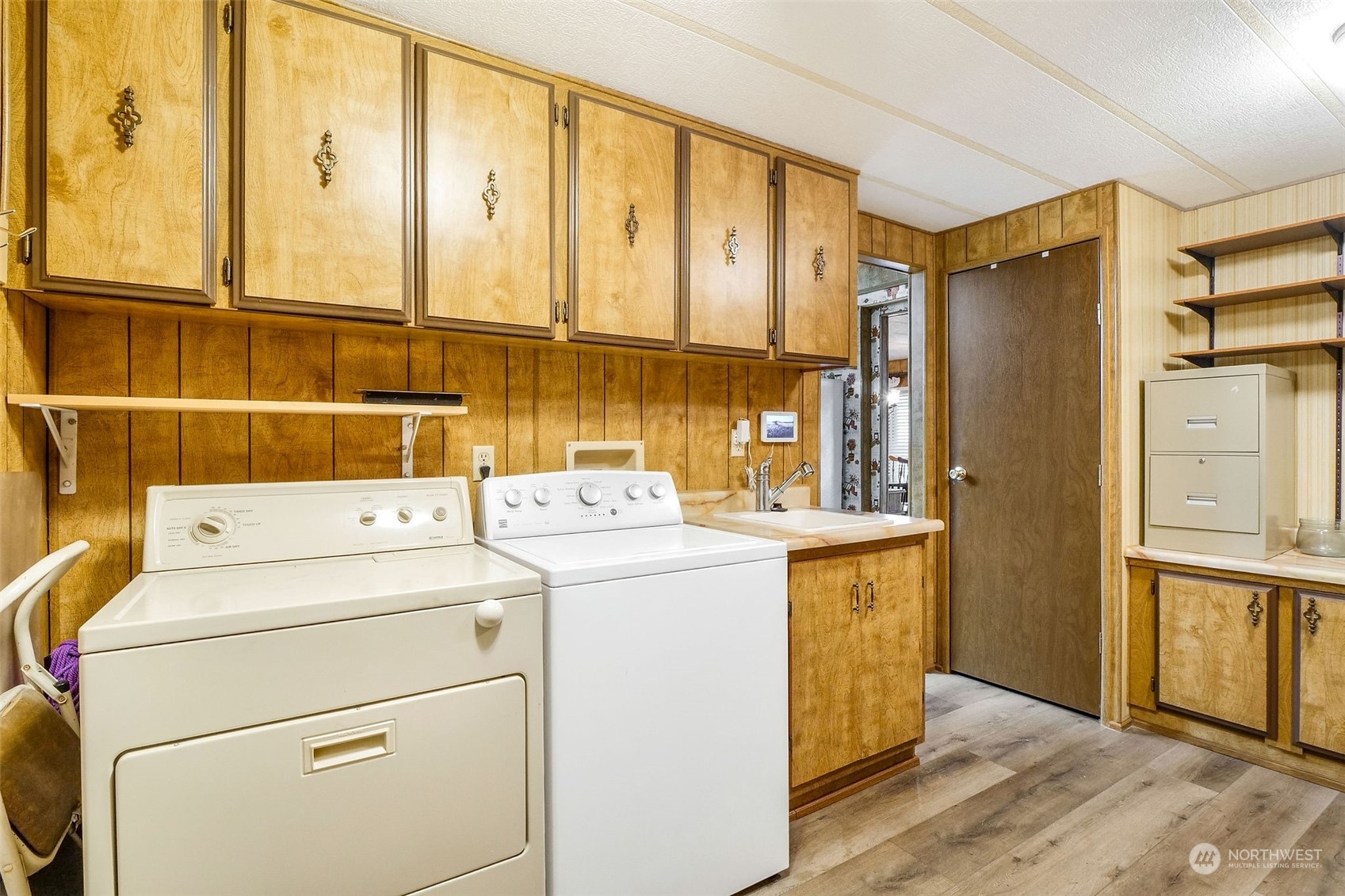property viewer photo 27