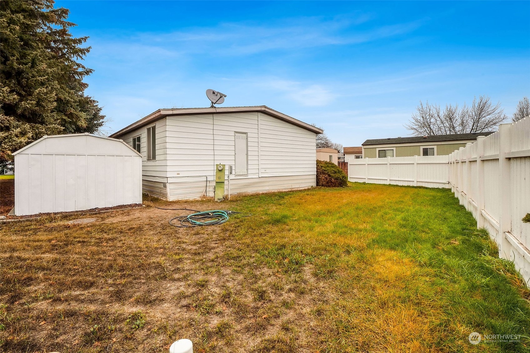 property viewer photo 31
