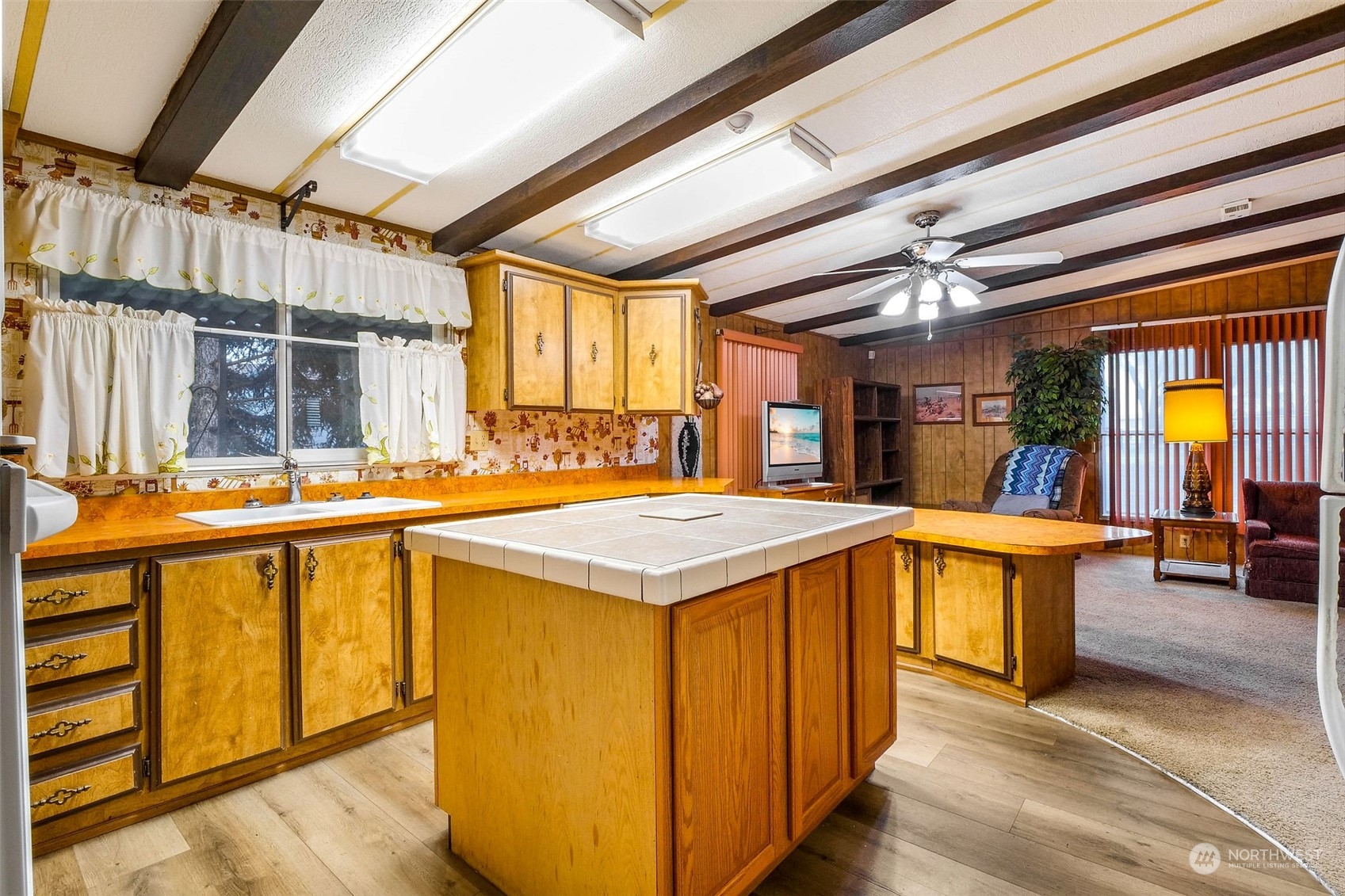 property viewer photo 5