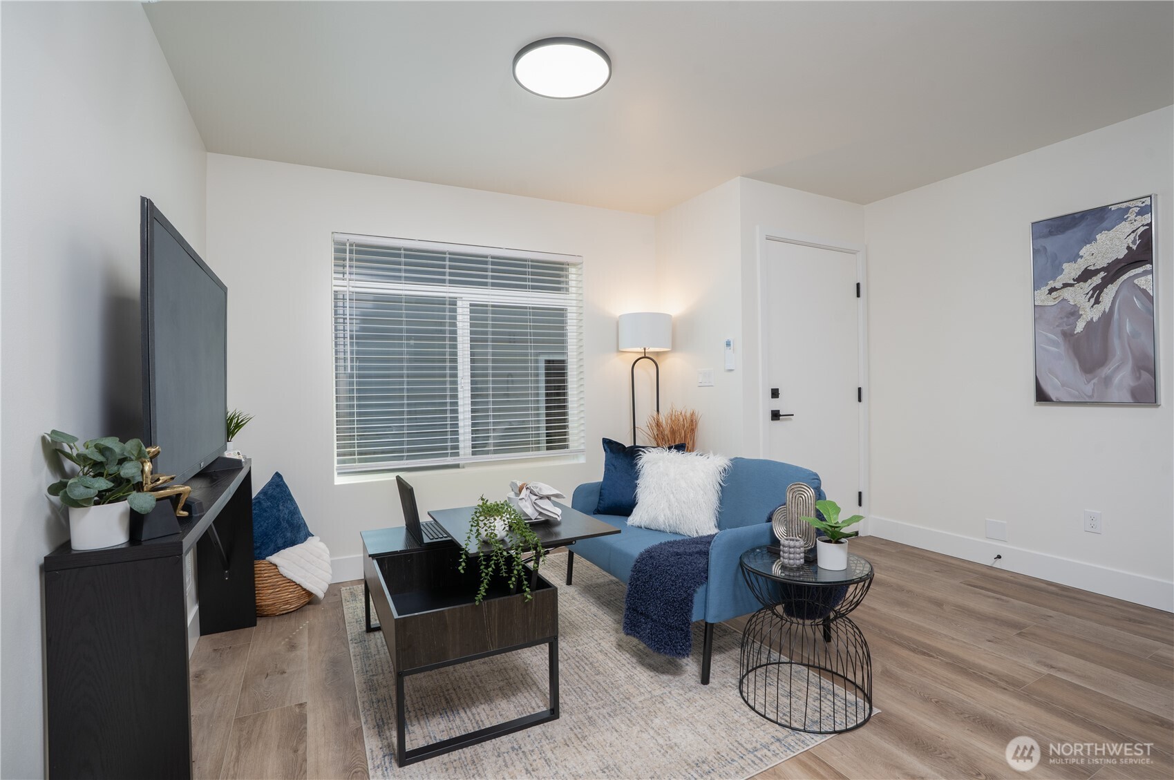 property viewer photo 10