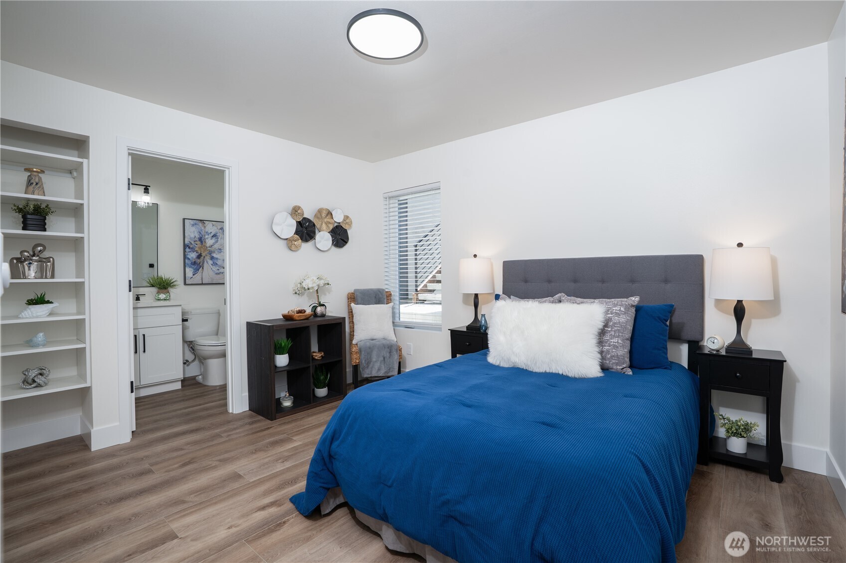 property viewer photo 12