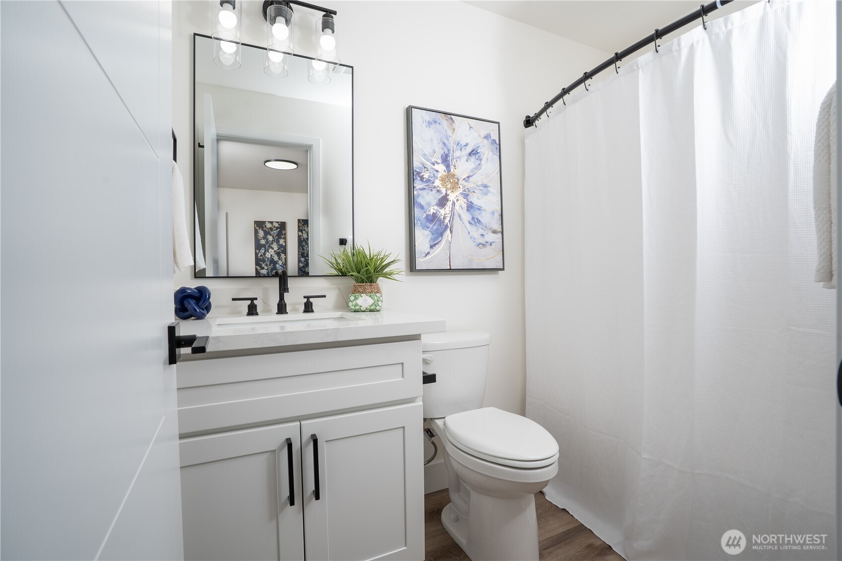 property viewer photo 13