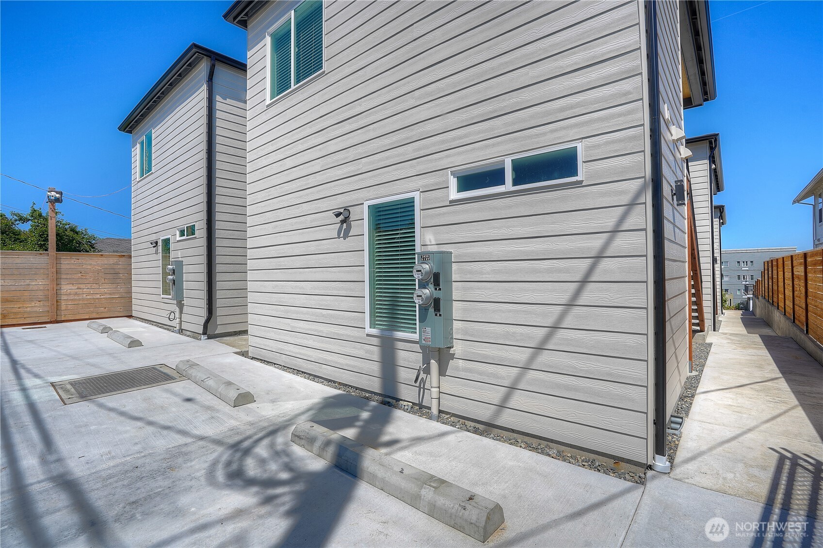 property viewer photo 14