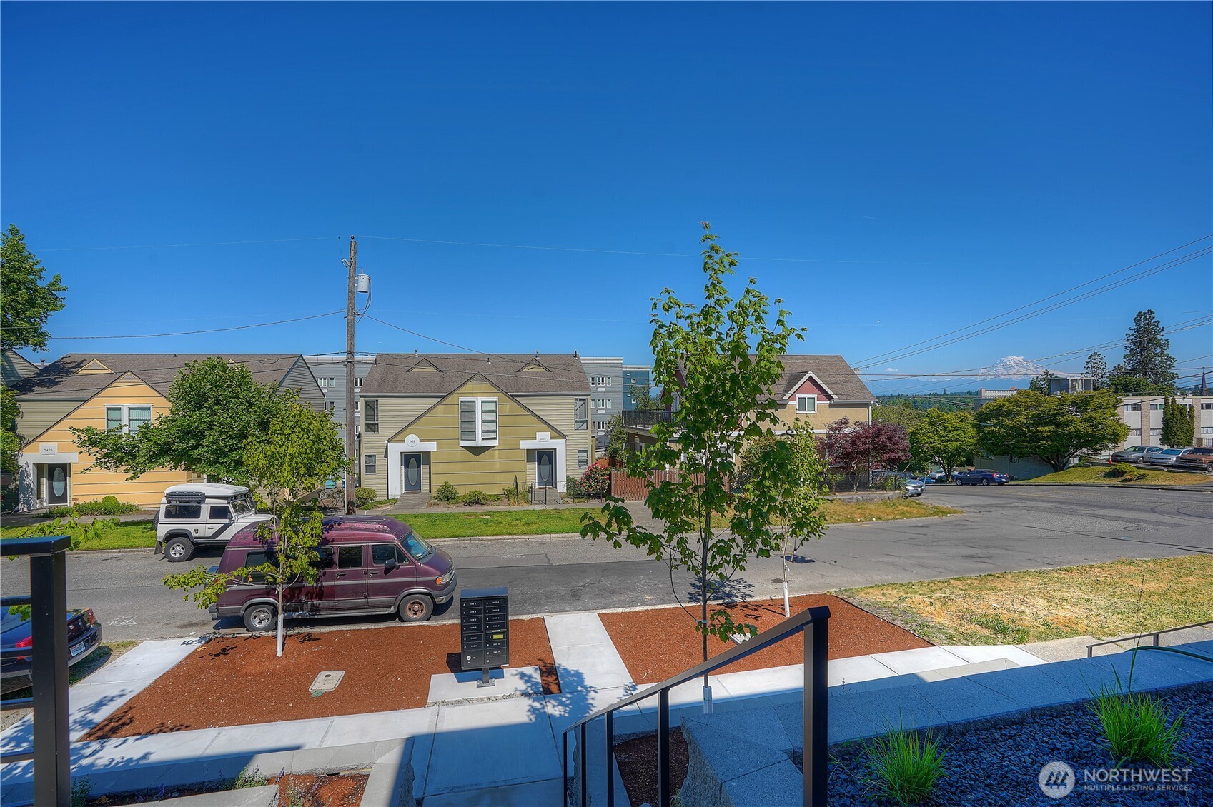property viewer photo 3