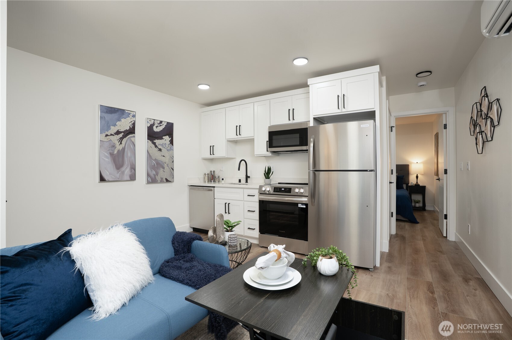 property viewer photo 9